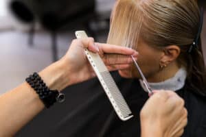 Cabelo (Corte e Química e Tratamentos )